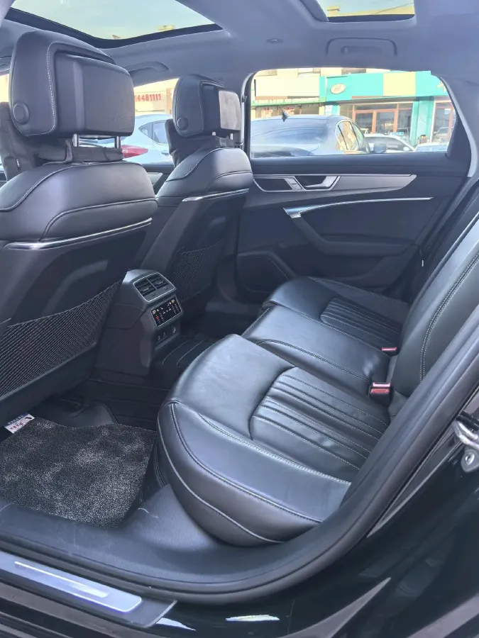 2024 Audi A6L 2.0T 245HP L4 7DCT,autocango,china used car exporter,china ev exporter,chinese used car exporter,chinese used ev exporter