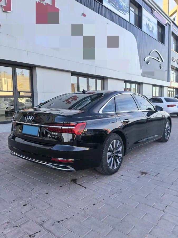 2024 Audi A6L 2.0T 245HP L4 7DCT,autocango,china used car exporter,china ev exporter,chinese used car exporter,chinese used ev exporter