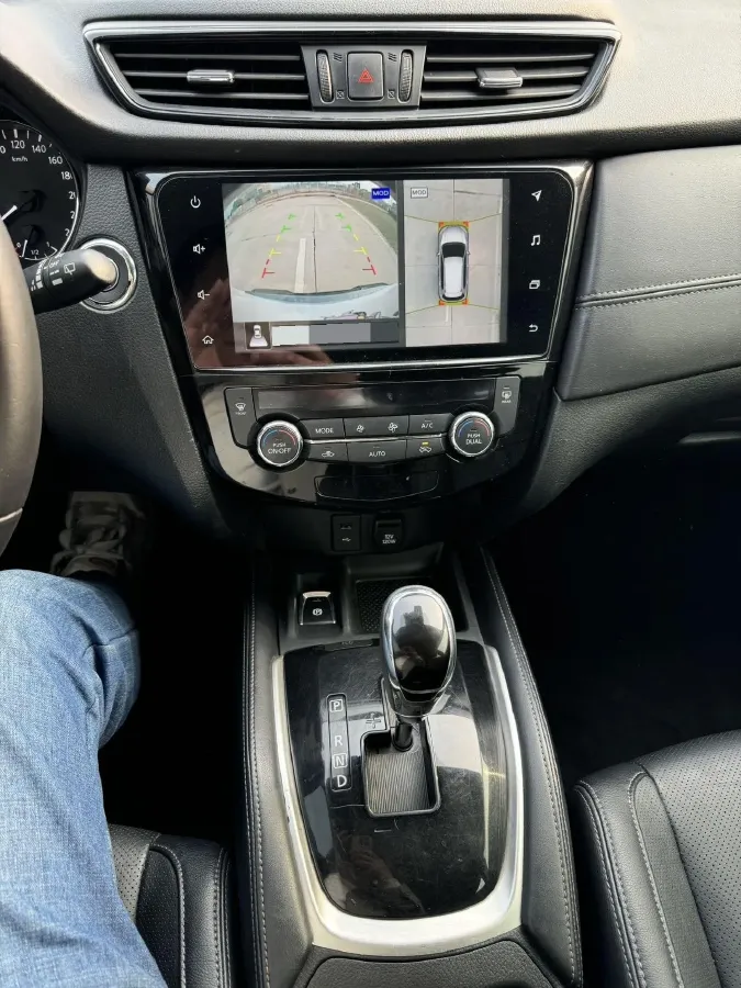 2021 Nissan X-Trail 2.0L 151HP L4 CVT,autocango,china used car exporter,china ev exporter,chinese used car exporter,chinese used ev exporter