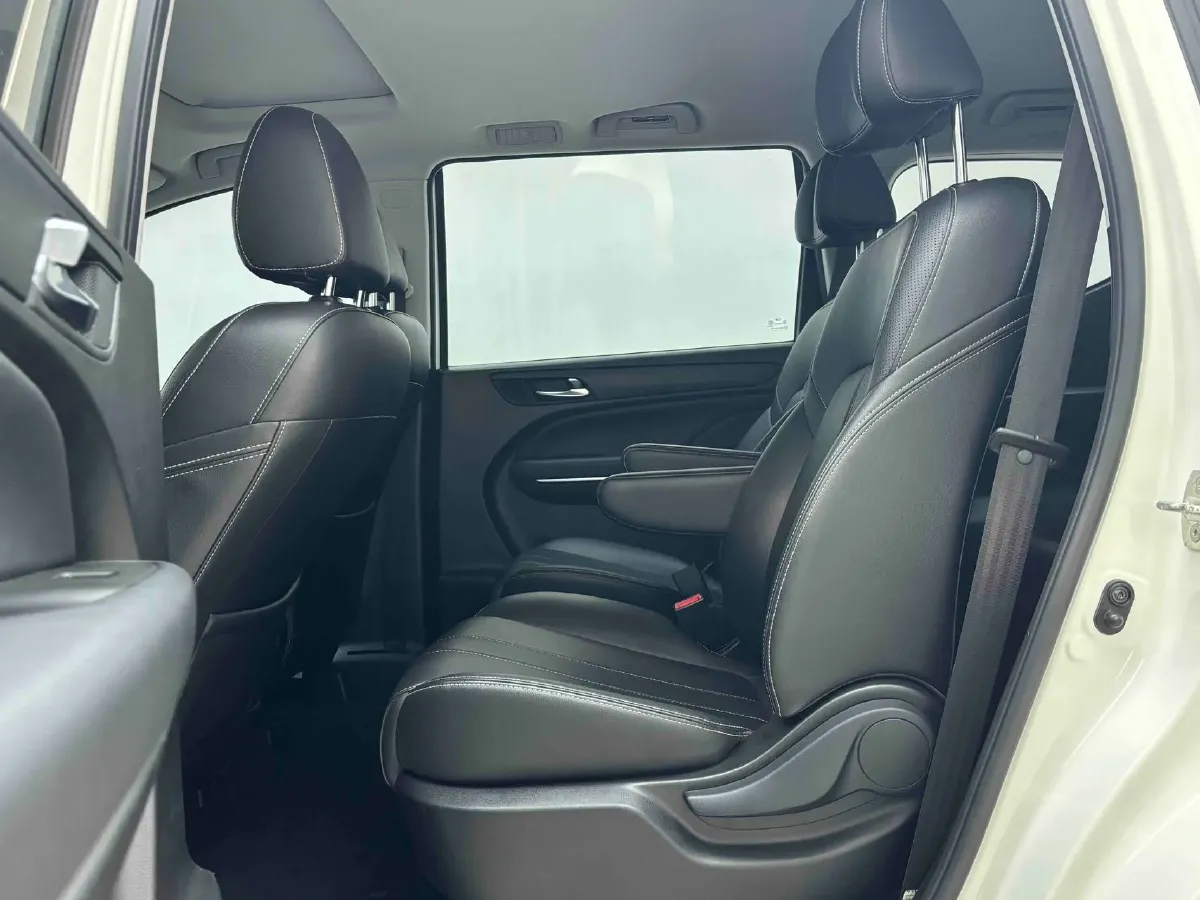 2021 GAC Trumpchi M6 1.5T 169HP L4 7DCT,autocango,china used car exporter,china ev exporter,chinese used car exporter,chinese used ev exporter