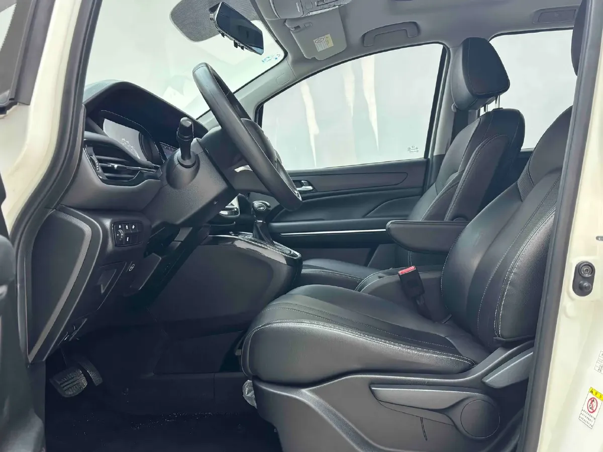 2021 GAC Trumpchi M6 1.5T 169HP L4 7DCT,autocango,china used car exporter,china ev exporter,chinese used car exporter,chinese used ev exporter