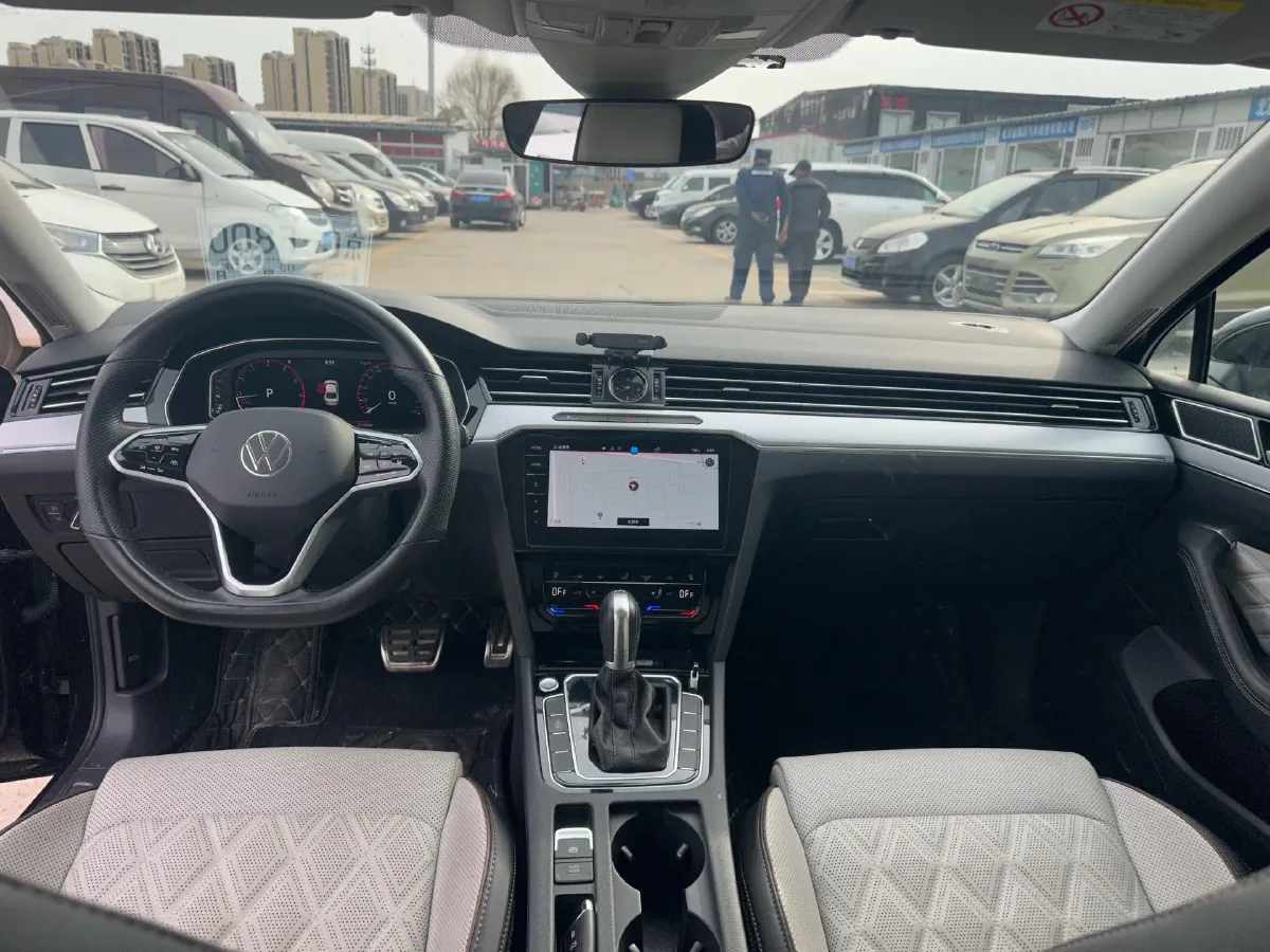 2023 Volkswagen Magotan 2.0T 186HP L4 7DCT,autocango,china used car exporter,china ev exporter,chinese used car exporter,chinese used ev exporter