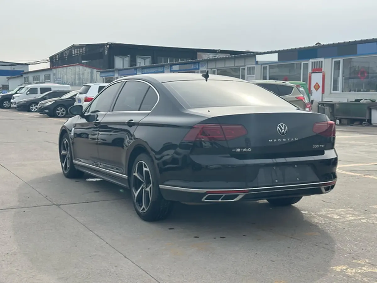 2023 Volkswagen Magotan 2.0T 186HP L4 7DCT,autocango,china used car exporter,china ev exporter,chinese used car exporter,chinese used ev exporter