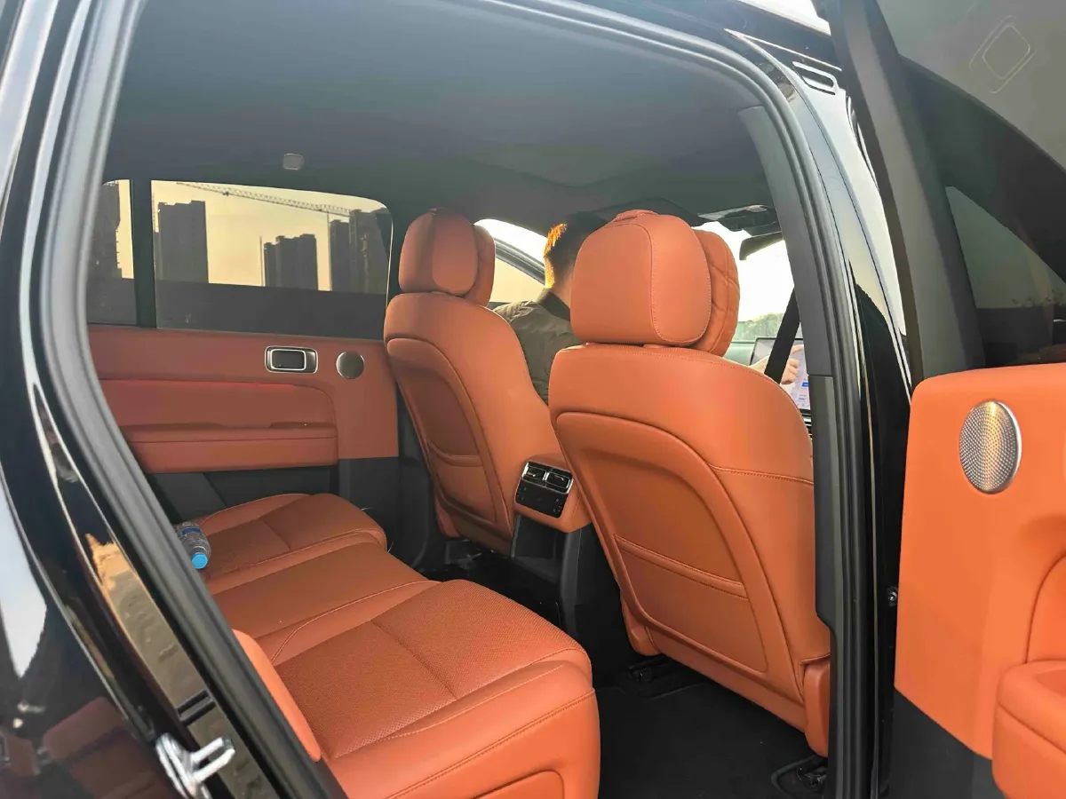 2025 Li L6 Range Extended 154HP L4 REEV,autocango,china used car exporter,china ev exporter,chinese used car exporter,chinese used ev exporter