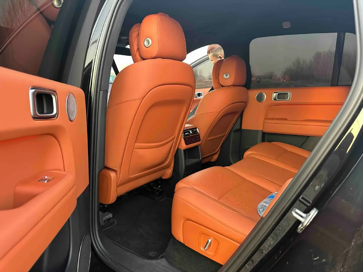 2025 Li L6 Range Extended 154HP L4 REEV,autocango,china used car exporter,china ev exporter,chinese used car exporter,chinese used ev exporter