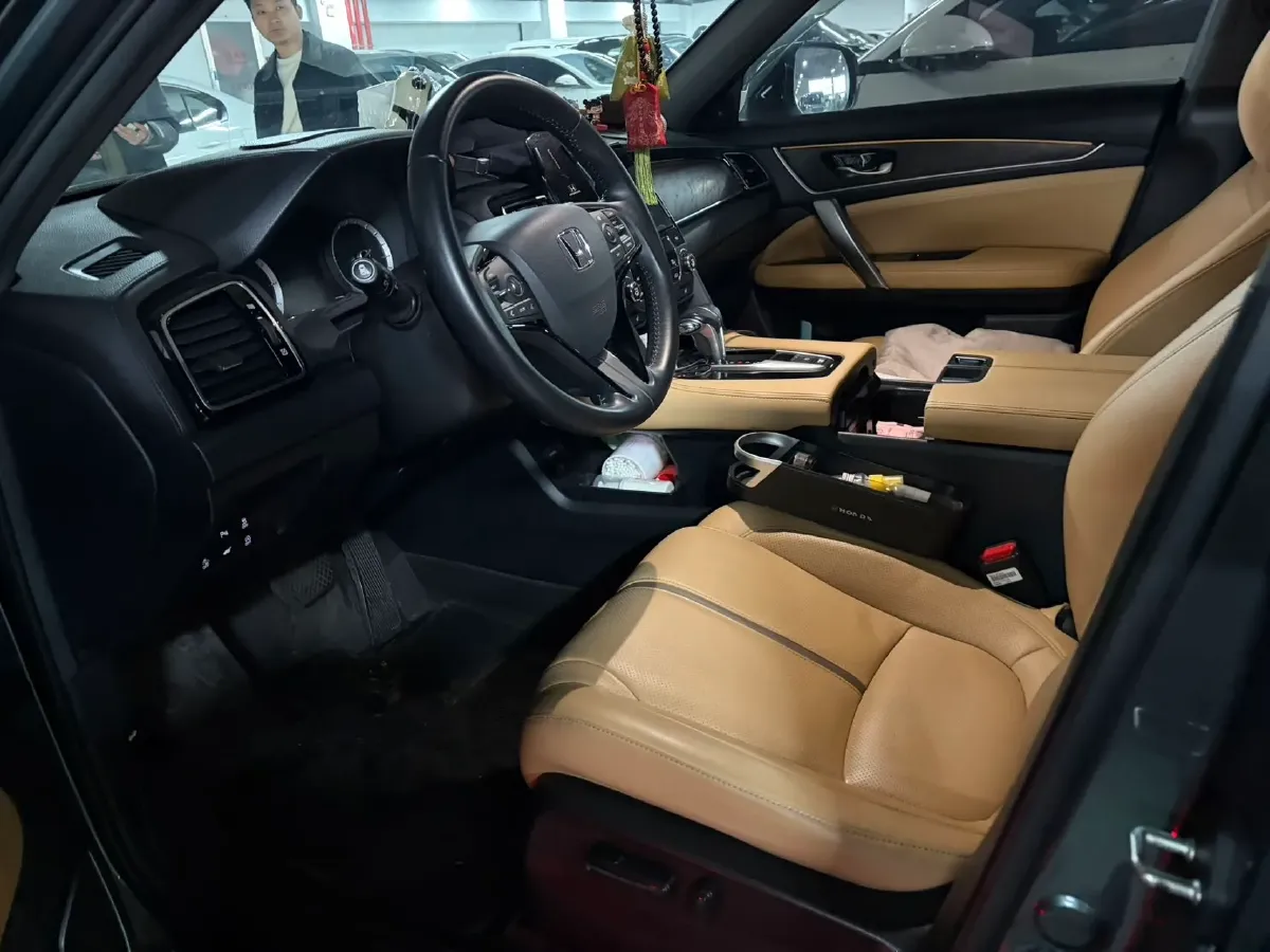 2020 Honda UR-V 1.5T 193HP L4 CVT,autocango,china used car exporter,china ev exporter,chinese used car exporter,chinese used ev exporter