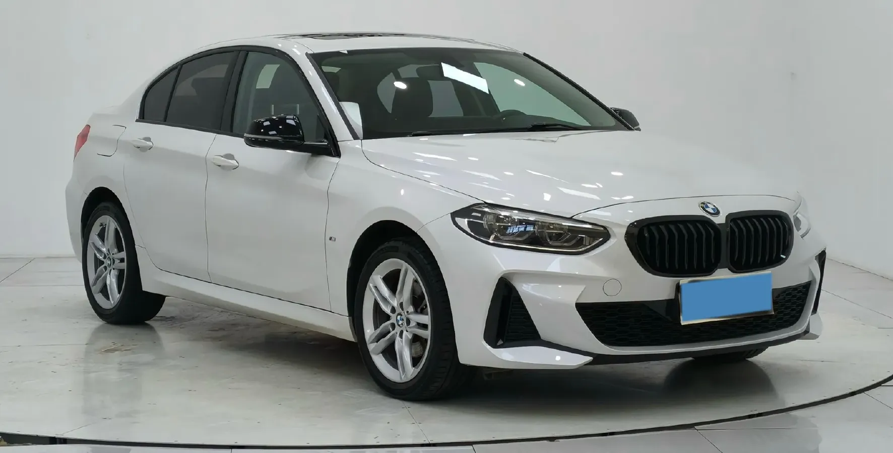 2022 BMW 1 Series 1.5T 140HP L3 7DCT,autocango,china used car exporter,china ev exporter,chinese used car exporter,chinese used ev exporter