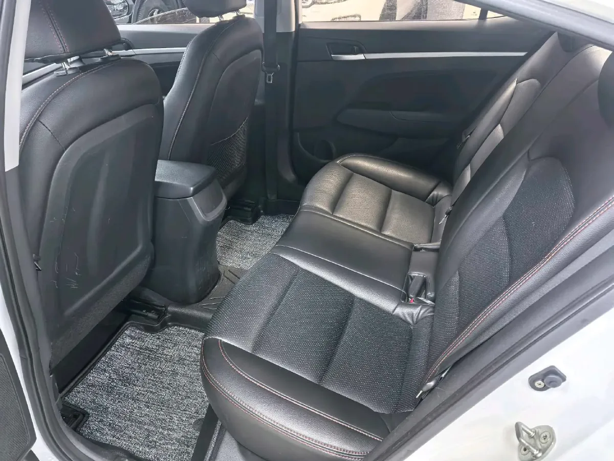 2016 Hyundai Elantra 1.6L 130HP L4 6AT,autocango,china used car exporter,china ev exporter,chinese used car exporter,chinese used ev exporter