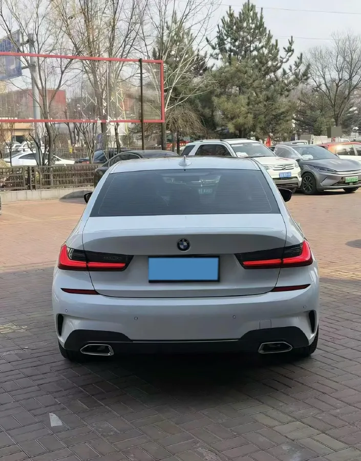 2021 BMW 3 Series 2.0T 156HP L4 8AT,autocango,china used car exporter,china ev exporter,chinese used car exporter,chinese used ev exporter