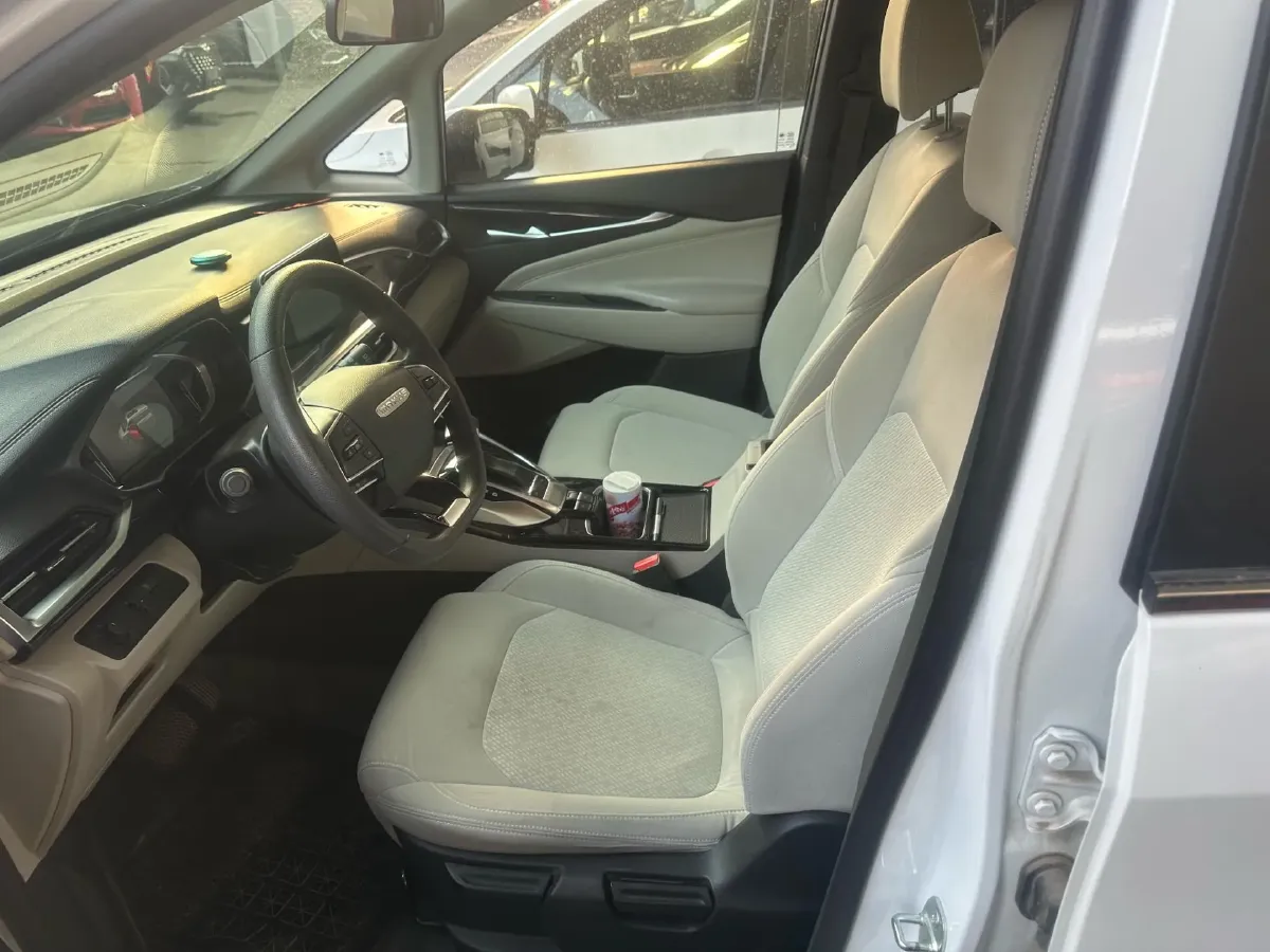 2020 MAXUS Euniq 5 BEV 52.5KWH,autocango,china used car exporter,china ev exporter,chinese used car exporter,chinese used ev exporter