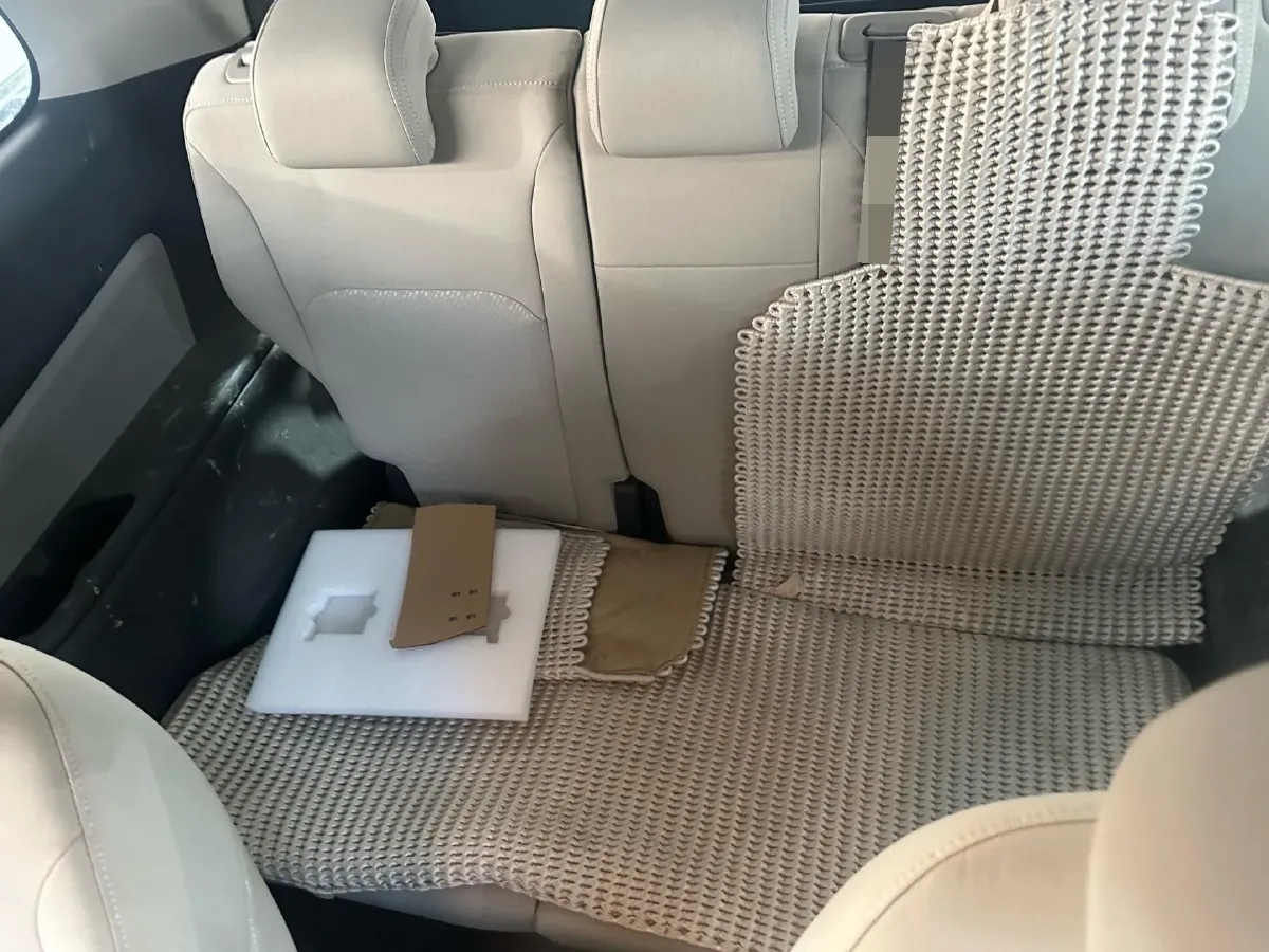 2020 MAXUS Euniq 5 BEV 52.5KWH,autocango,china used car exporter,china ev exporter,chinese used car exporter,chinese used ev exporter