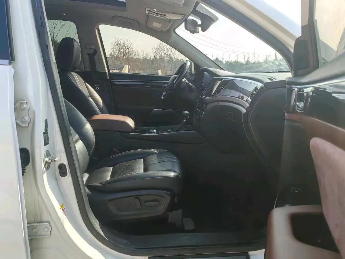 2017 GAC Trumpchi GS8 2.0T 201HP L4 6AT,autocango,china used car exporter,china ev exporter,chinese used car exporter,chinese used ev exporter