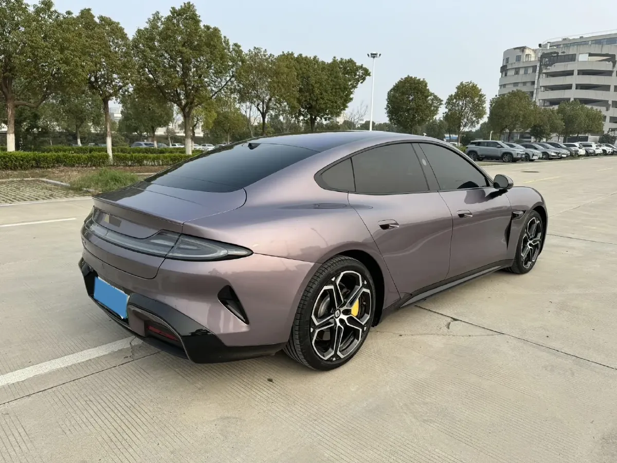 2024 MI SU7 BEV 73.6KWH,autocango,china used car exporter,china ev exporter,chinese used car exporter,chinese used ev exporter