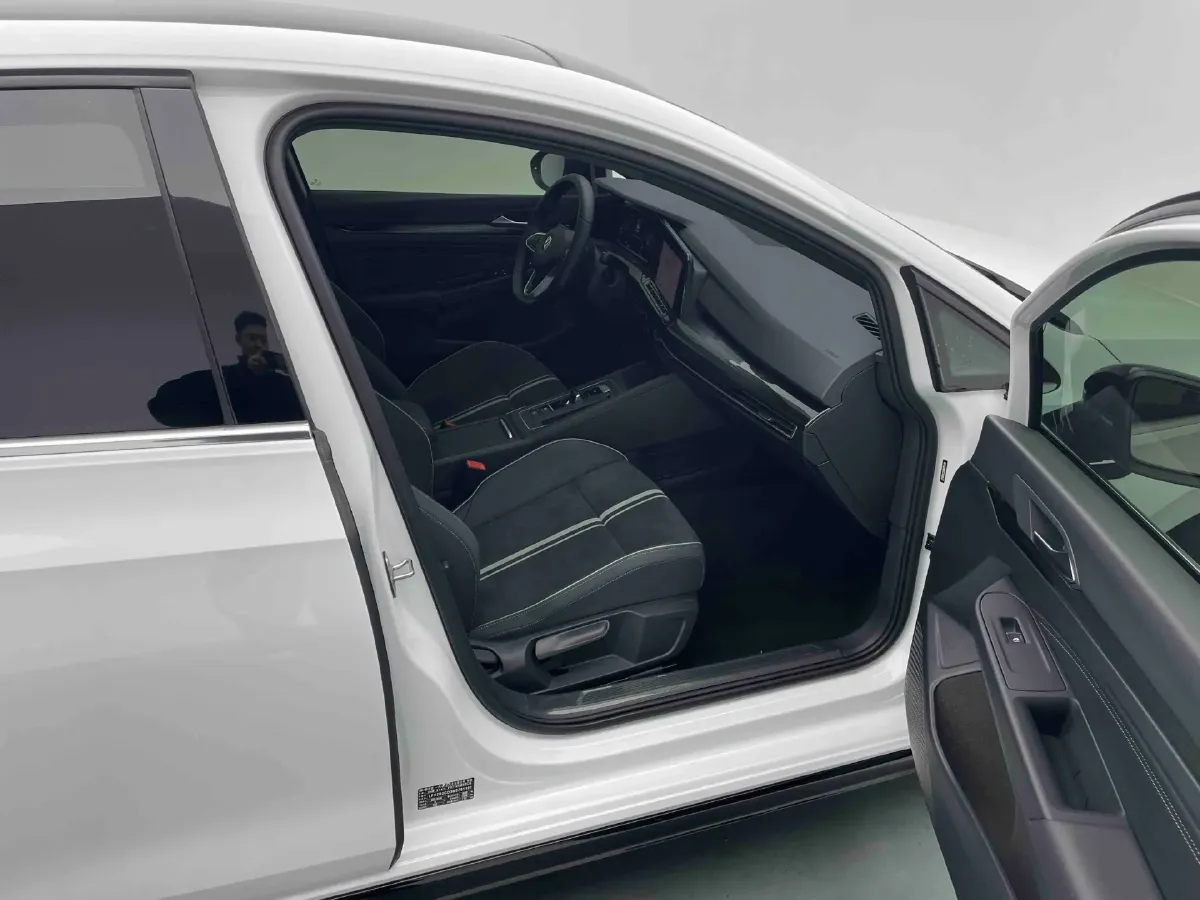 2015 Volkswagen Golf 1.4T 150HP L4 5MT,autocango,china used car exporter,china ev exporter,chinese used car exporter,chinese used ev exporter