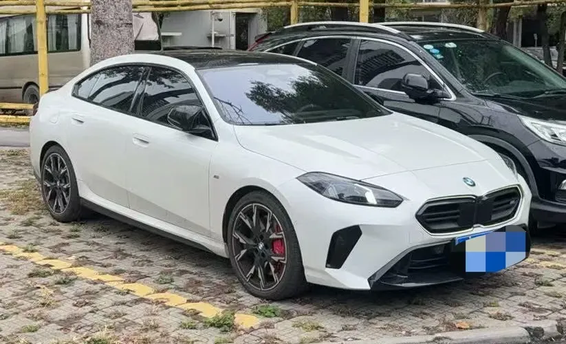 2025 BMW 2.0T 300HP L4 7DCT,autocango,china used car exporter,china ev exporter,chinese used car exporter,chinese used ev exporter