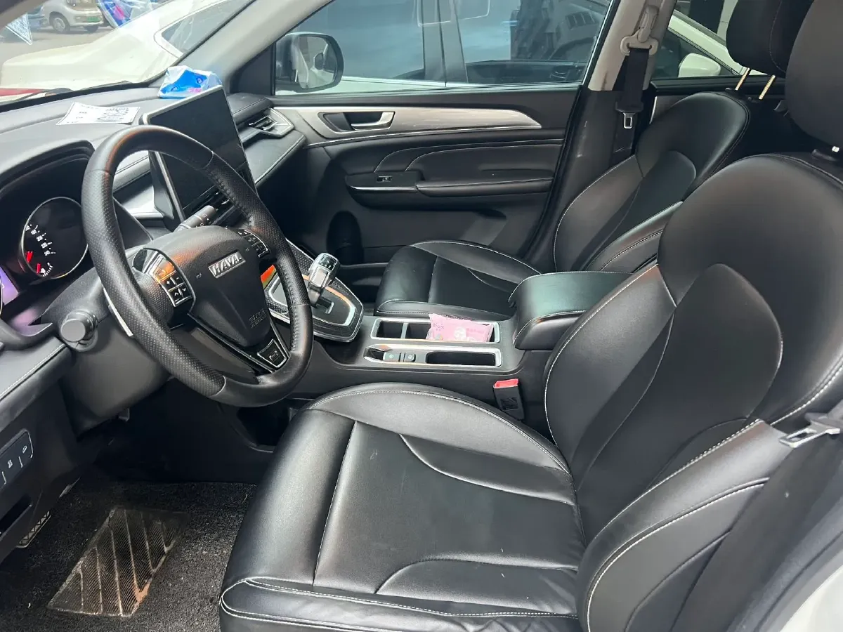 2021 Haval M6 1.5T 150HP L4 7DCT,autocango,china used car exporter,china ev exporter,chinese used car exporter,chinese used ev exporter