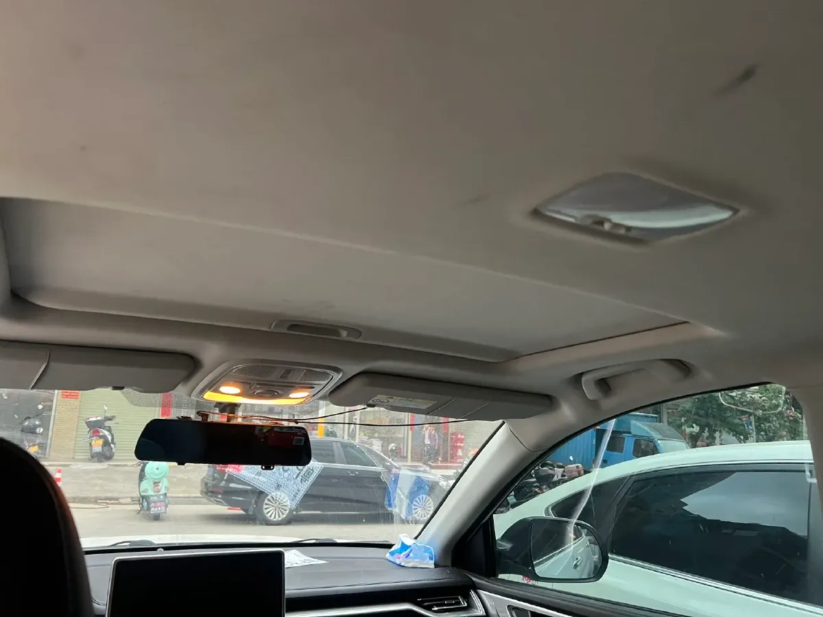 2021 Haval M6 1.5T 150HP L4 7DCT,autocango,china used car exporter,china ev exporter,chinese used car exporter,chinese used ev exporter