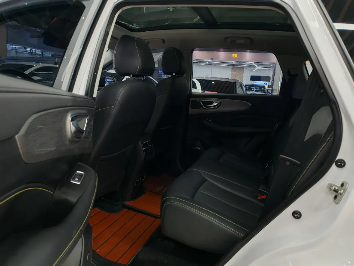 2020 Roewe RX5 1.5T 169HP L4 AMT PHEV 11.1KWH,autocango,china used car exporter,china ev exporter,chinese used car exporter,chinese used ev exporter