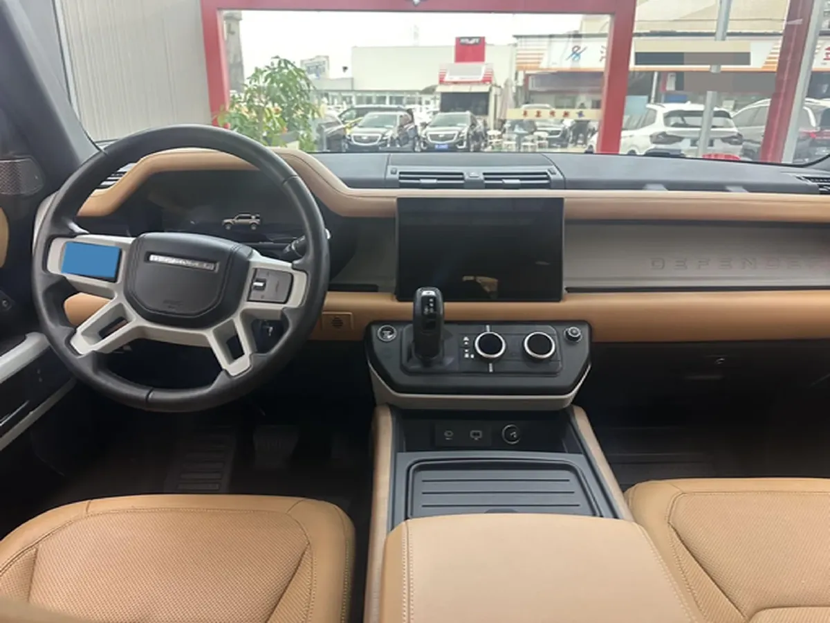 2023 Land Rover Defender 3.0T 400HP L6 8AT,autocango,china used car exporter,china ev exporter,chinese used car exporter,chinese used ev exporter
