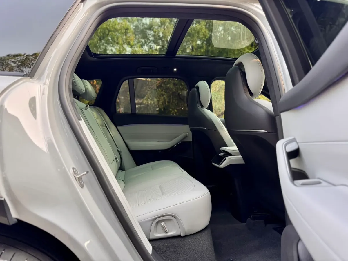 2023 NIO ES6 BEV 75KWH,autocango,china used car exporter,china ev exporter,chinese used car exporter,chinese used ev exporter