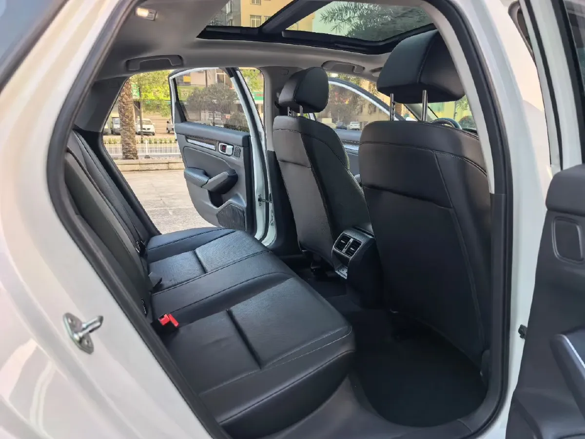 2022 Honda Civic 1.5T 182HP L4 CVT,autocango,china used car exporter,china ev exporter,chinese used car exporter,chinese used ev exporter