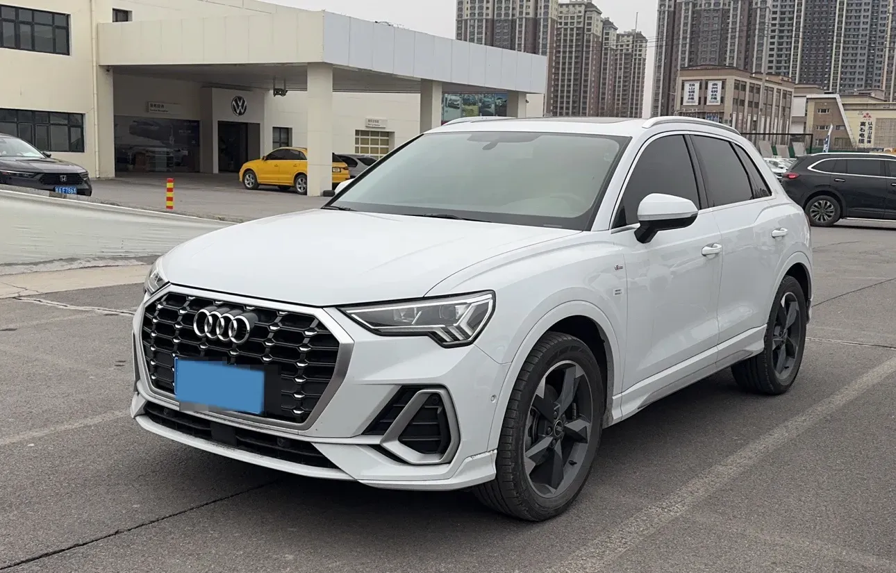 2023 Audi Q3 1.4T 150HP L4 7DCT,autocango,china used car exporter,china ev exporter,chinese used car exporter,chinese used ev exporter