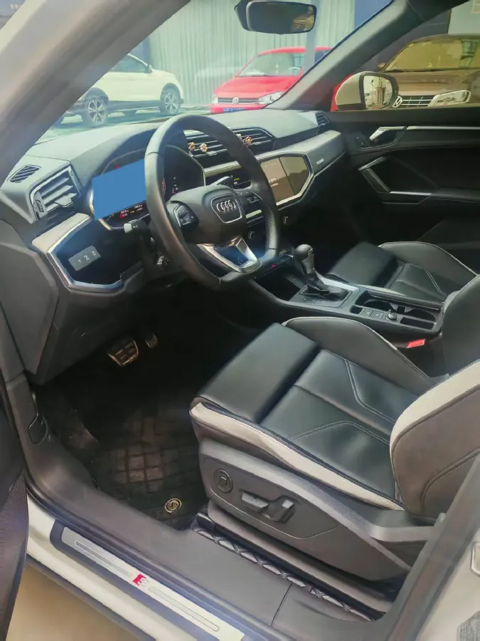 2023 Audi Q3 2.0T 186HP L4 7DCT,autocango,china used car exporter,china ev exporter,chinese used car exporter,chinese used ev exporter