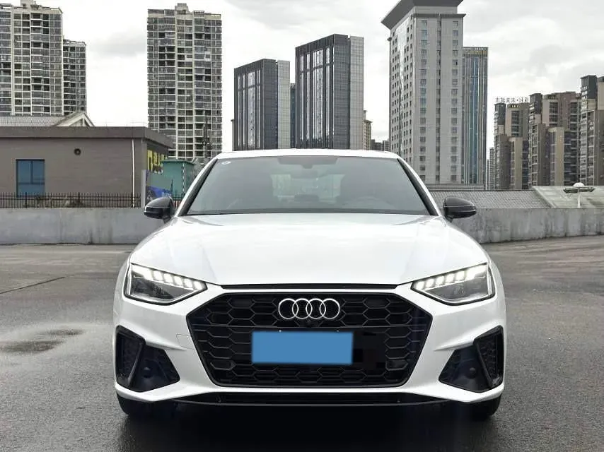 2024 Audi A4L 2.0T 190HP L4 7DCT,autocango,china used car exporter,china ev exporter,chinese used car exporter,chinese used ev exporter