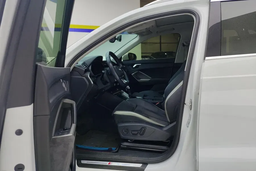 2021 Audi Q3 1.4T 150HP L4 7DCT,autocango,china used car exporter,china ev exporter,chinese used car exporter,chinese used ev exporter