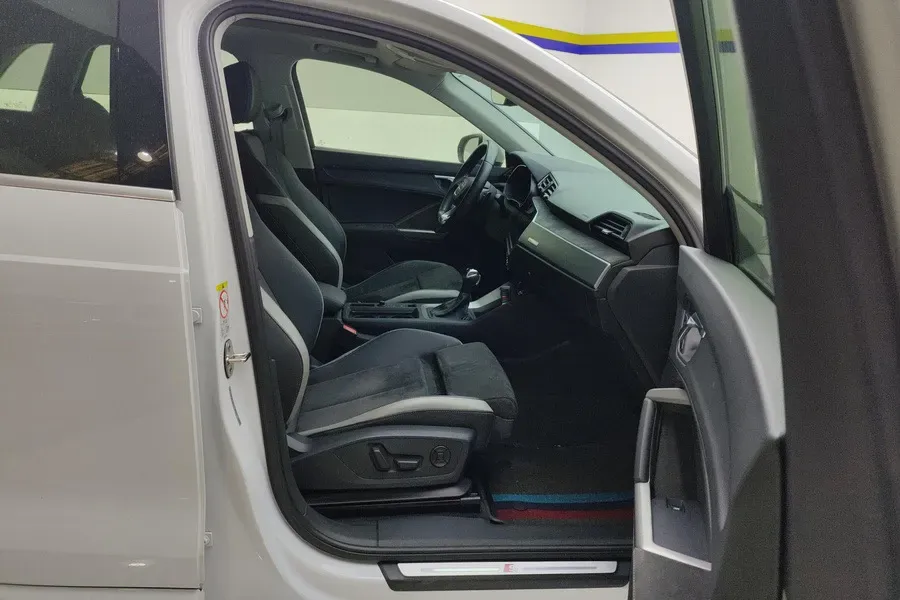 2021 Audi Q3 1.4T 150HP L4 7DCT,autocango,china used car exporter,china ev exporter,chinese used car exporter,chinese used ev exporter