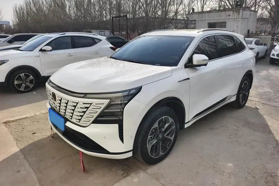 2025 ChangAn CS75 Plus 1.5T 192HP L4 8AT,autocango,china used car exporter,china ev exporter,chinese used car exporter,chinese used ev exporter