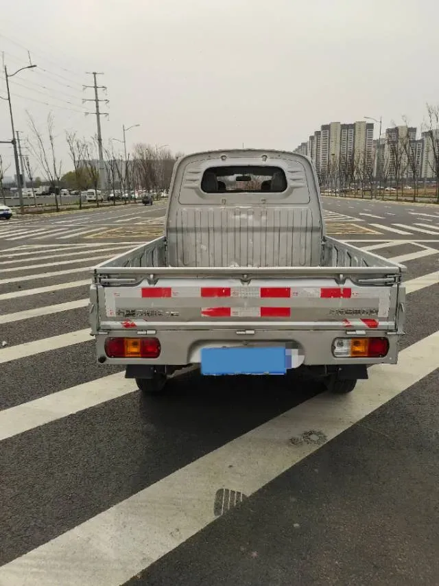 2023 WuLing RongGuang Mini Truck 1.5L 102HP L4 5MT,autocango,china used car exporter,china ev exporter,chinese used car exporter,chinese used ev exporter