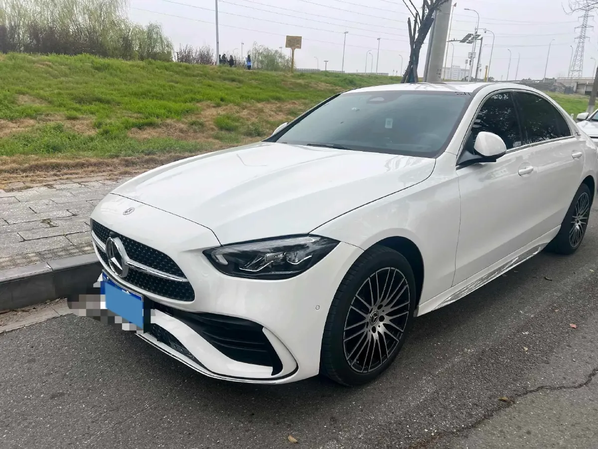 2025 Mercedes-Benz C Class 1.5T 170HP L4 9AT,autocango,china used car exporter,china ev exporter,chinese used car exporter,chinese used ev exporter