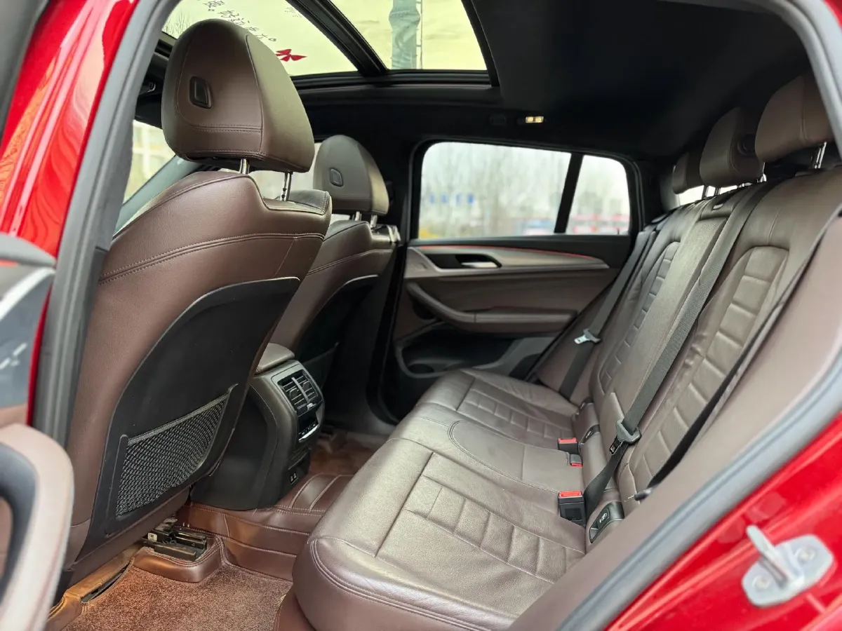 2020 BMW X4 2.0T 184HP L4 8AT,autocango,china used car exporter,china ev exporter,chinese used car exporter,chinese used ev exporter