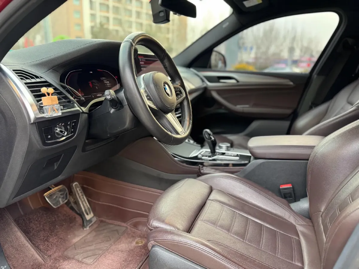 2020 BMW X4 2.0T 184HP L4 8AT,autocango,china used car exporter,china ev exporter,chinese used car exporter,chinese used ev exporter