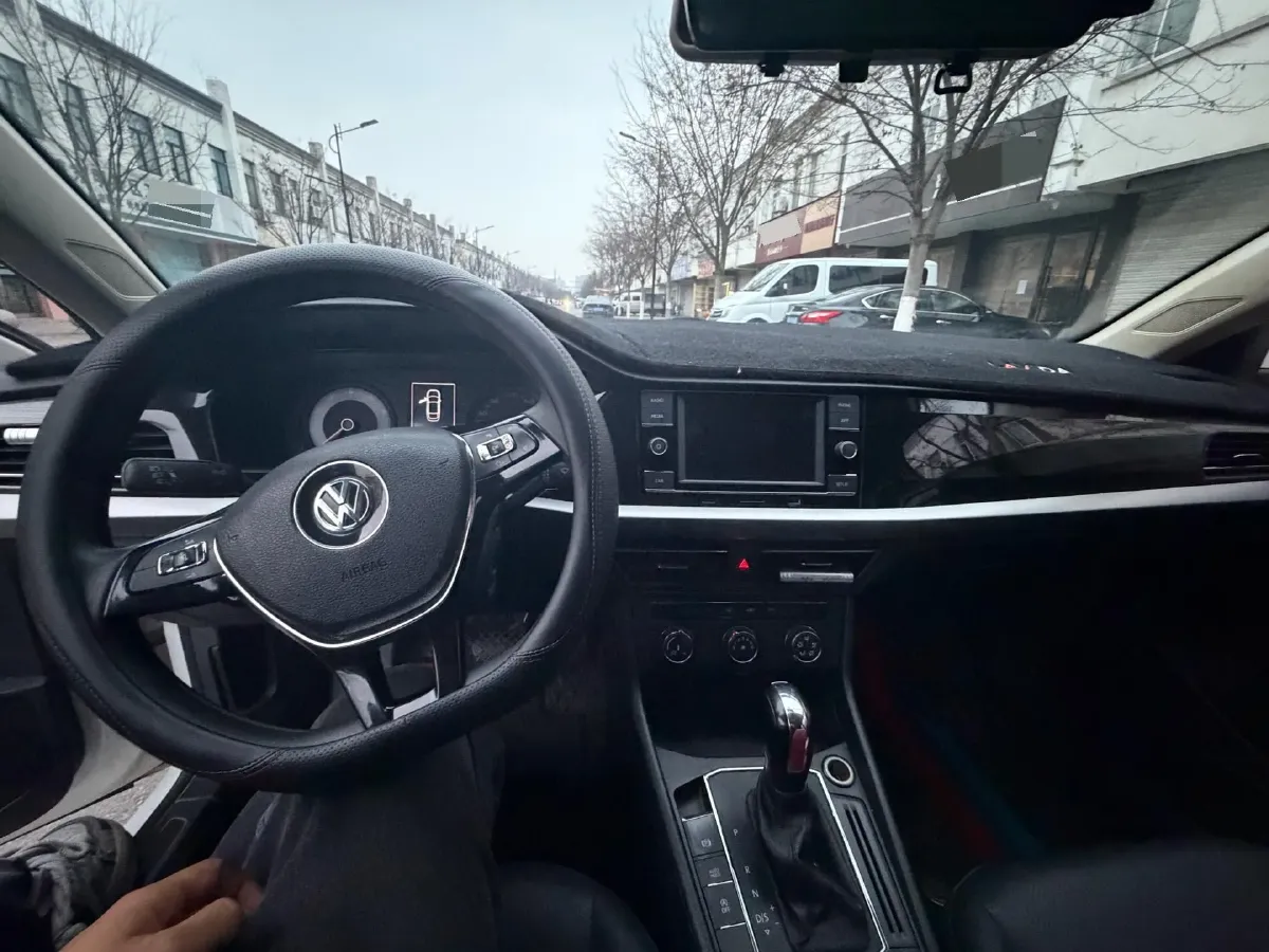 2019 Volkswagen Lavida 1.5L 113HP L4 6AT,autocango,china used car exporter,china ev exporter,chinese used car exporter,chinese used ev exporter