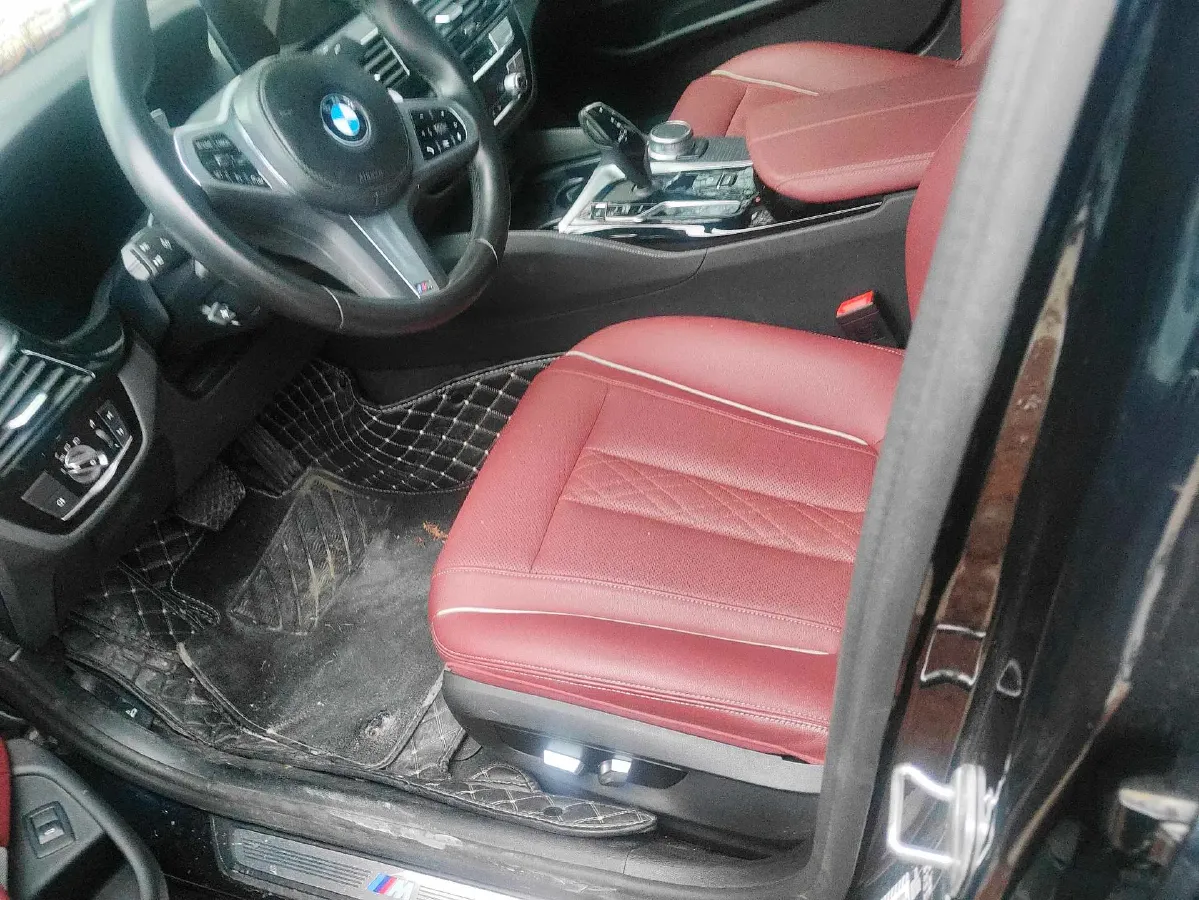 2022 BMW 5 Series 2.0T 252HP L4 8AT,autocango,china used car exporter,china ev exporter,chinese used car exporter,chinese used ev exporter