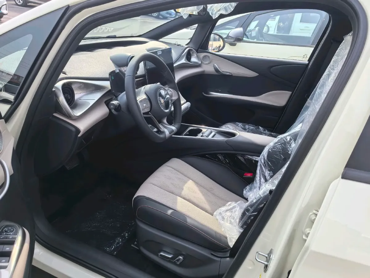 2025 BYD Dolphin BEV 44.928KWH,autocango,china used car exporter,china ev exporter,chinese used car exporter,chinese used ev exporter