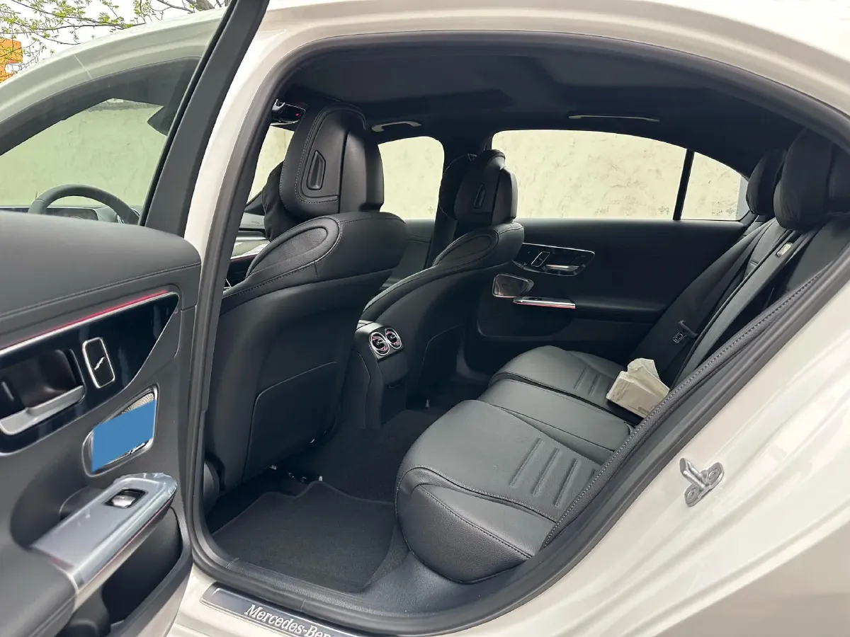 2026 Mercedes-Benz C Class 2.0T 204HP L4 9AT,autocango,china used car exporter,china ev exporter,chinese used car exporter,chinese used ev exporter