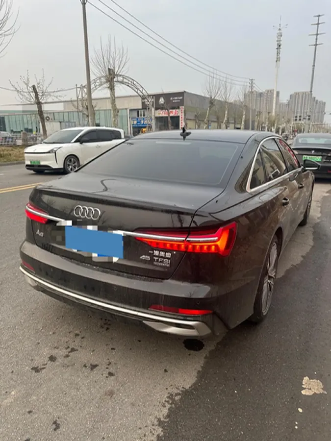 2024 Audi A6L 2.0T 245HP L4 7DCT,autocango,china used car exporter,china ev exporter,chinese used car exporter,chinese used ev exporter