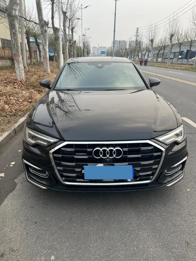 2024 Audi A6L 2.0T 245HP L4 7DCT,autocango,china used car exporter,china ev exporter,chinese used car exporter,chinese used ev exporter