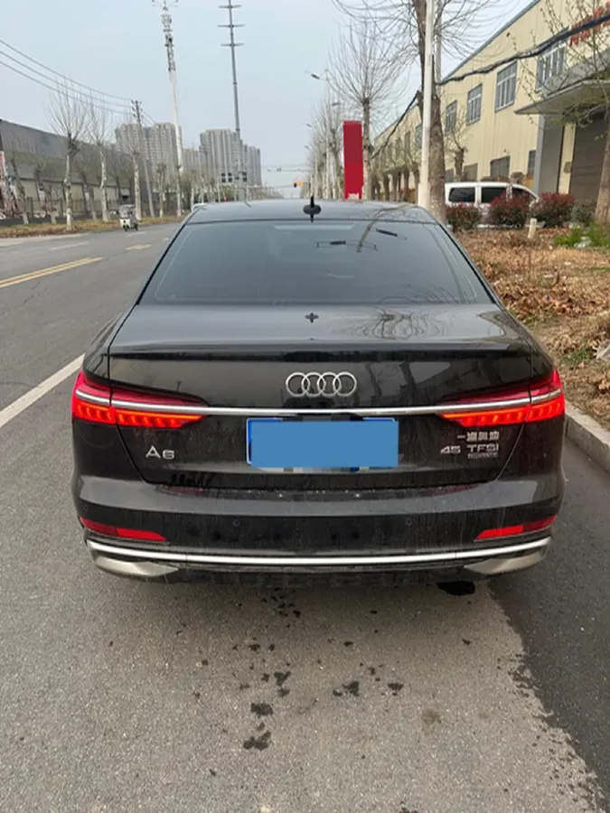2024 Audi A6L 2.0T 245HP L4 7DCT,autocango,china used car exporter,china ev exporter,chinese used car exporter,chinese used ev exporter