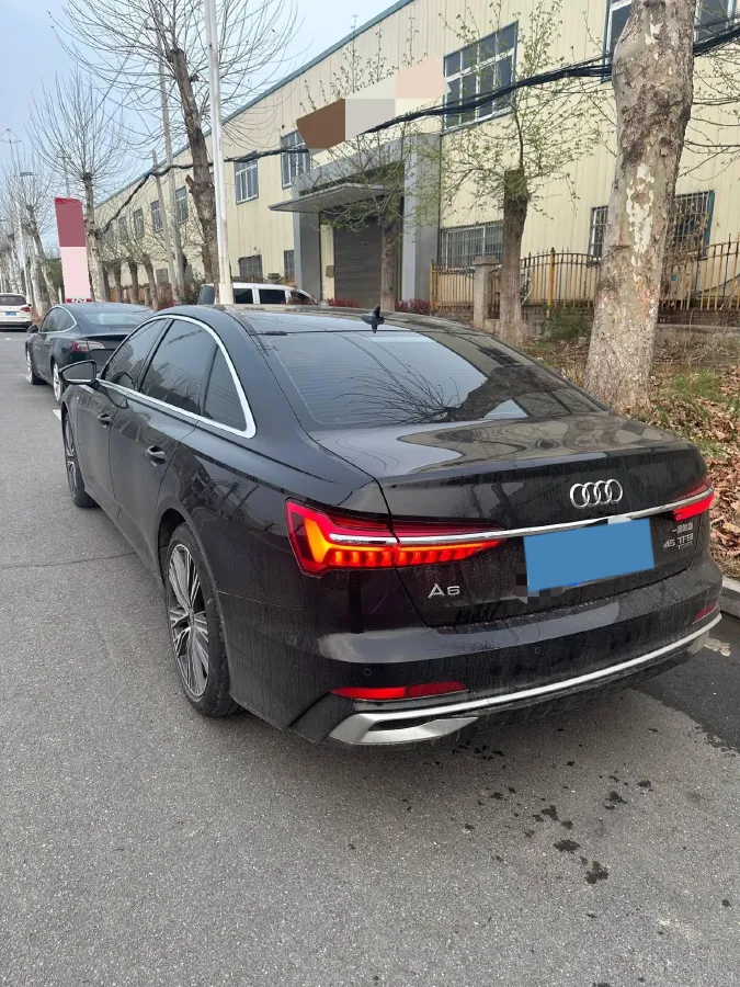 2024 Audi A6L 2.0T 245HP L4 7DCT,autocango,china used car exporter,china ev exporter,chinese used car exporter,chinese used ev exporter