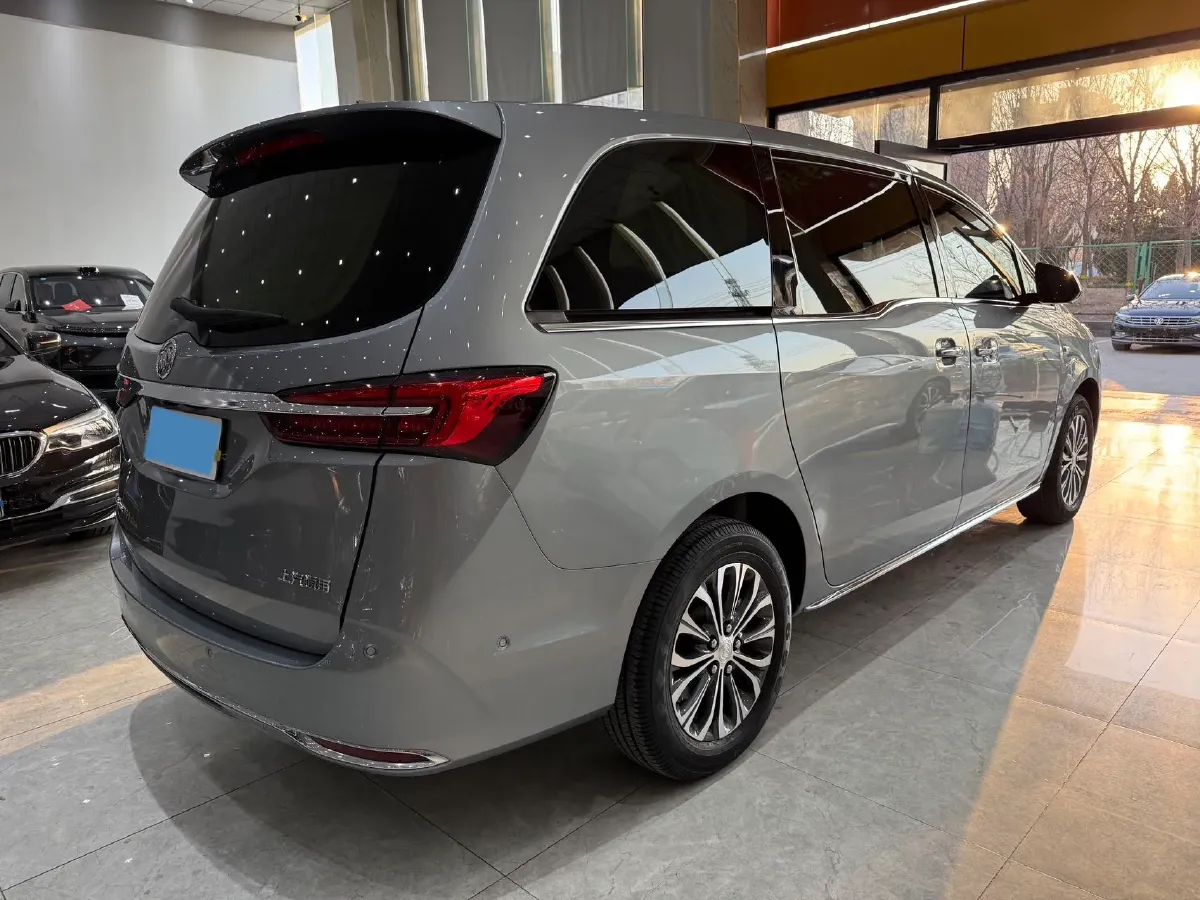 2023 Buick GL8 2.0T 237HP L4 9AT,autocango,china used car exporter,china ev exporter,chinese used car exporter,chinese used ev exporter