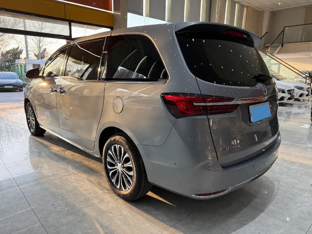 2023 Buick GL8 2.0T 237HP L4 9AT,autocango,china used car exporter,china ev exporter,chinese used car exporter,chinese used ev exporter