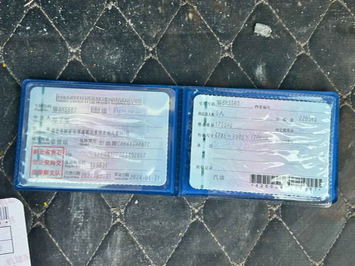 2023 HongQi HS5 2.0T 252HP L4 8AT,autocango,china used car exporter,china ev exporter,chinese used car exporter,chinese used ev exporter