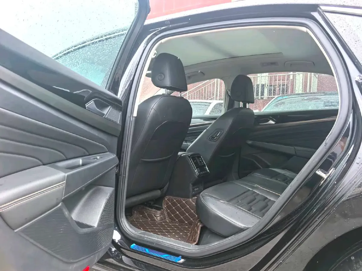 2019 Skoda Kodiak 2.0T 186HP L4 7DCT,autocango,china used car exporter,china ev exporter,chinese used car exporter,chinese used ev exporter