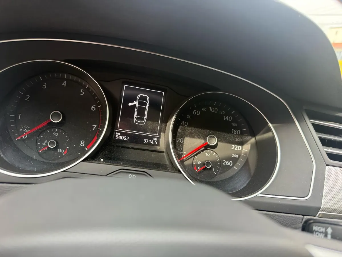 2020 Volkswagen Magotan 1.4T 150HP L4 7DCT,autocango,china used car exporter,china ev exporter,chinese used car exporter,chinese used ev exporter