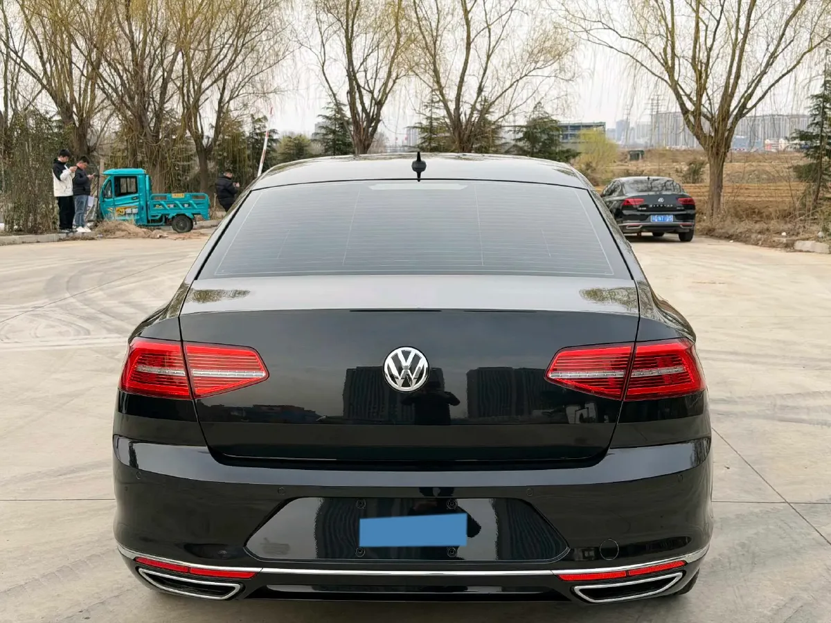 2019 Volkswagen Magotan 2.0T 186HP L4 7DCT,autocango,china used car exporter,china ev exporter,chinese used car exporter,chinese used ev exporter