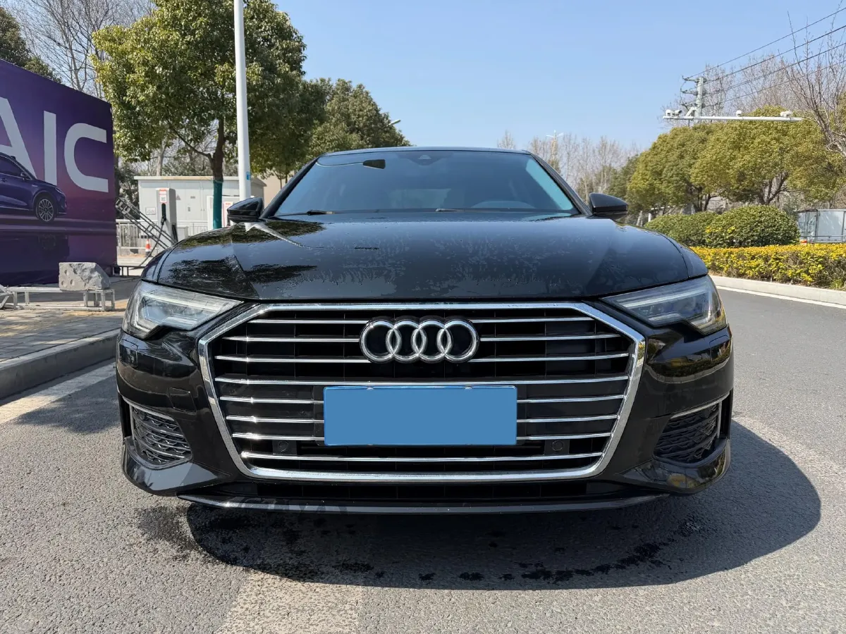 2019 Mercedes-Benz E Class 1.5T 184HP L4 9AT,autocango,china used car exporter,china ev exporter,chinese used car exporter,chinese used ev exporter